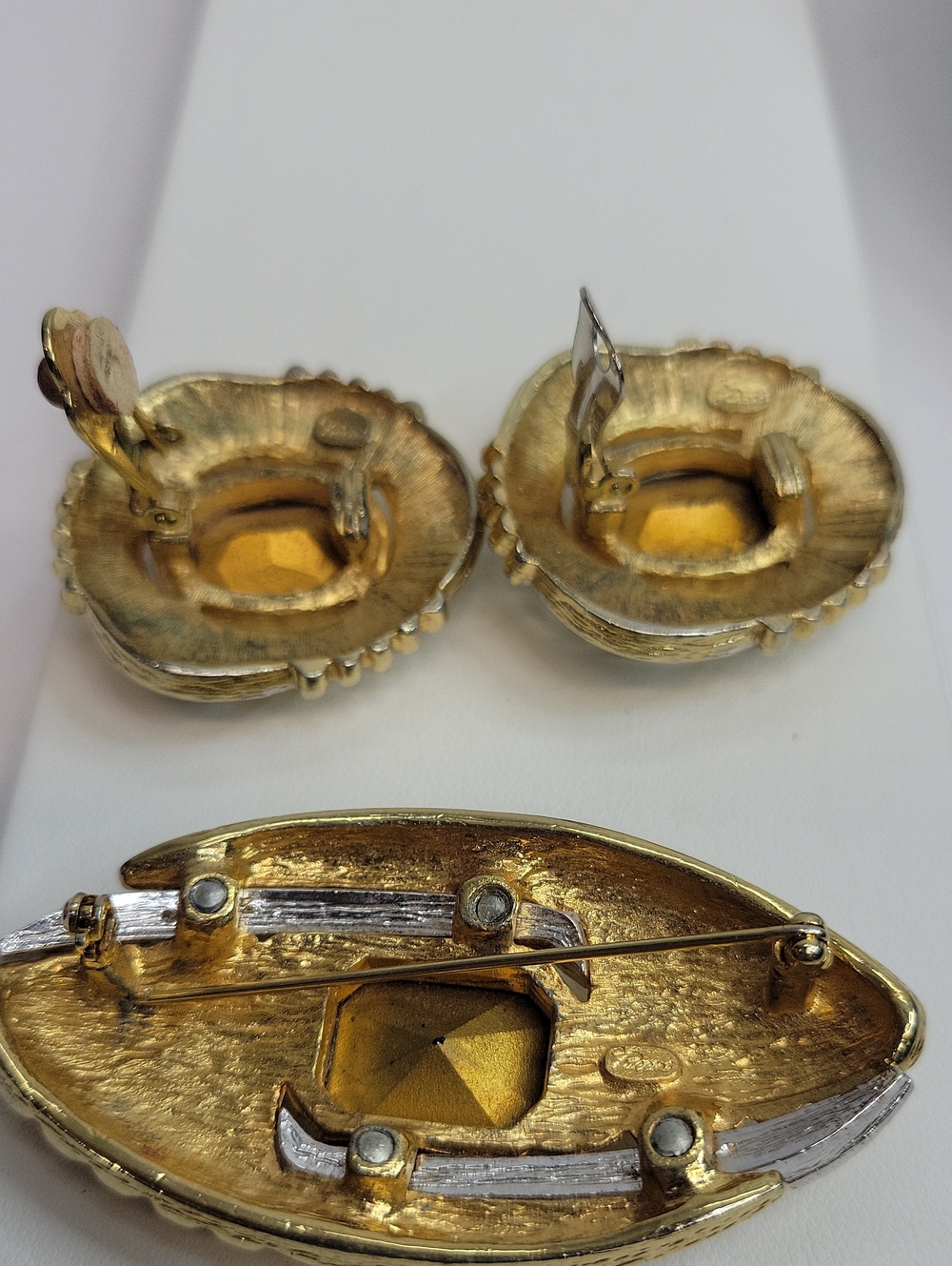 Vintage Puccini Brooch Set - Picture 3 of 3